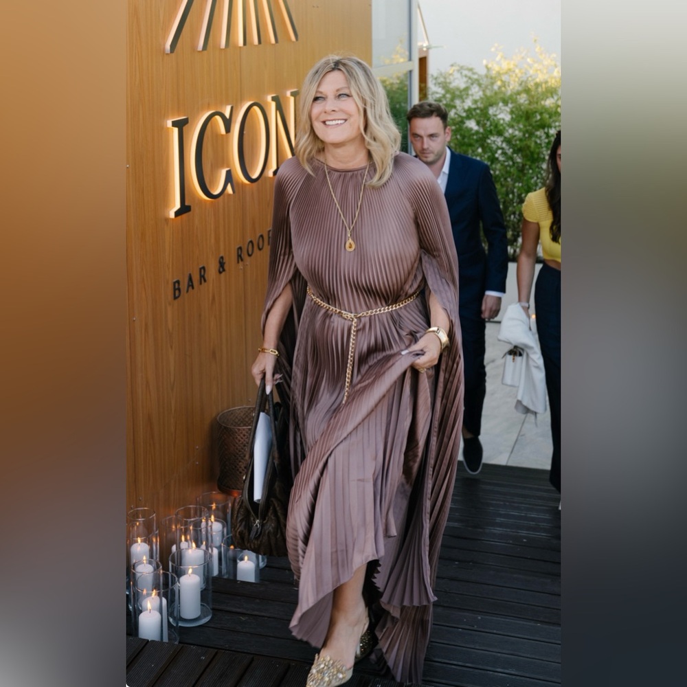 Chic Pleated Maxi Dress in Brown